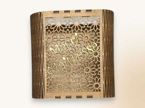 Pot à crayons en bois motif floral – personnalisable