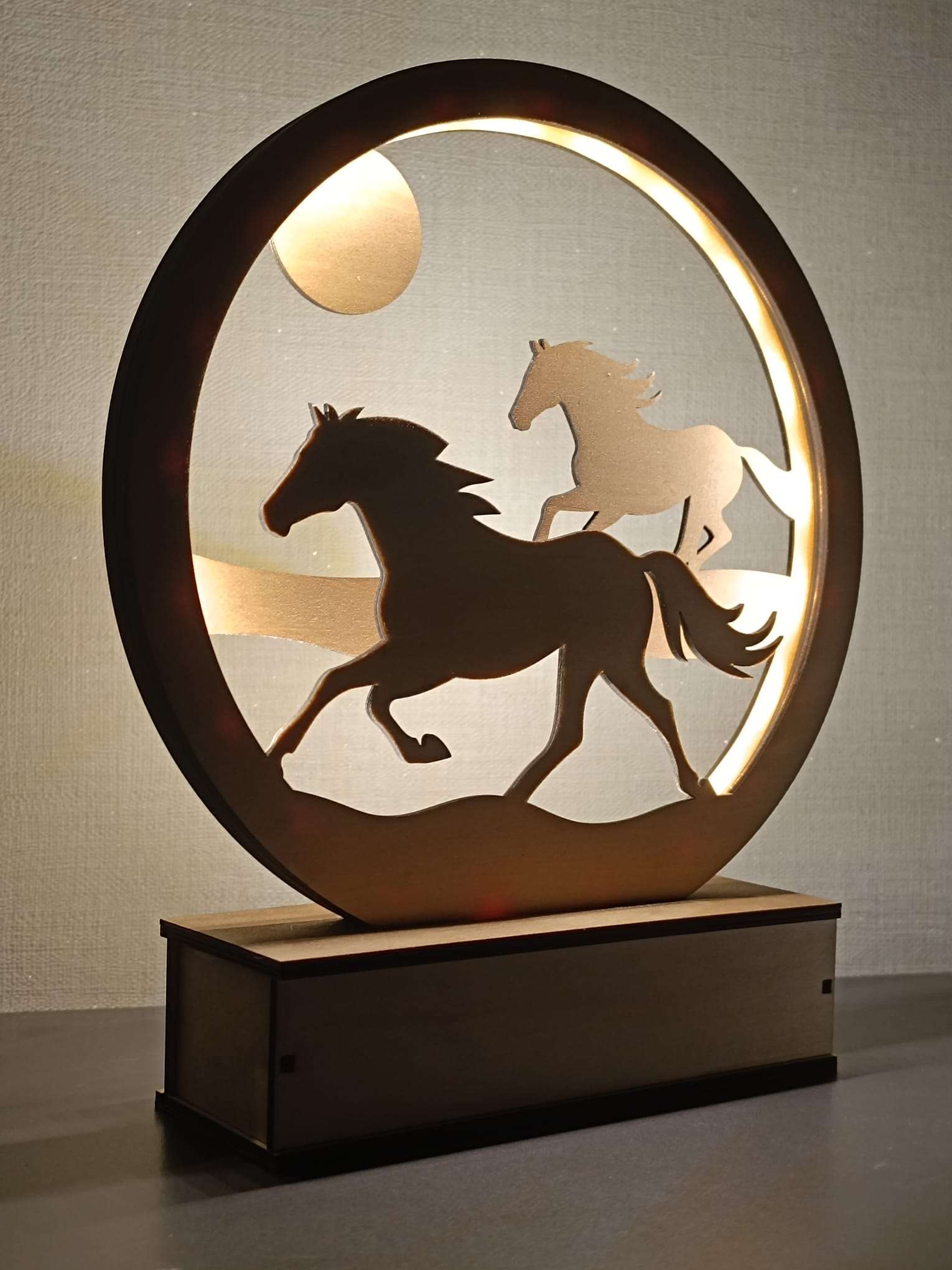 Lampe LED décorative personnalisée en bois