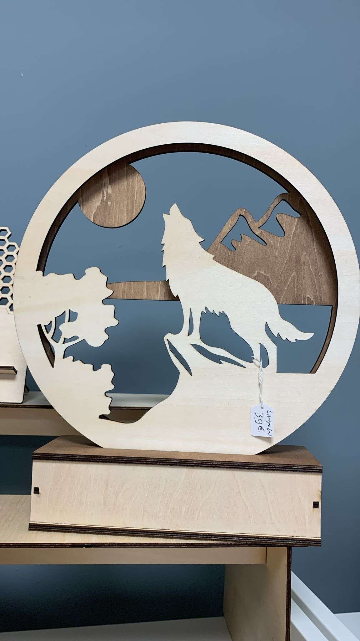 Lampe LED décorative personnalisée en bois – Image 3